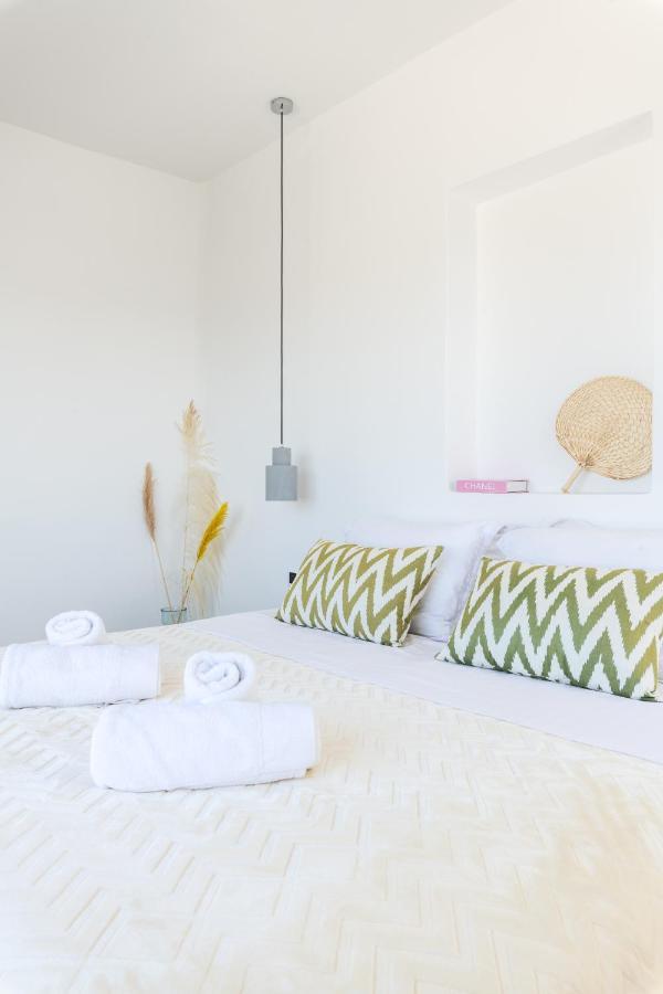 Yalos Mykonos 4 Bedroom Luxury House 5 Minute From Ornos Beach W Sea & Sunset View Mykonos Town Exterior photo