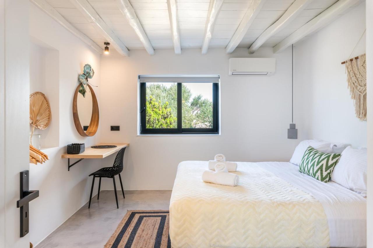 Yalos Mykonos 4 Bedroom Luxury House 5 Minute From Ornos Beach W Sea & Sunset View Mykonos Town Exterior photo